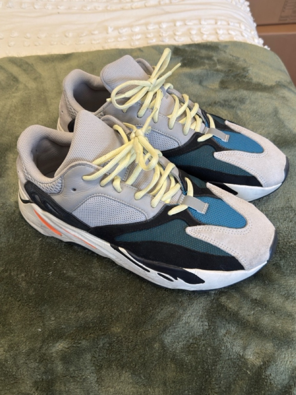 Adidas Yeezy 700 Wave Runner Sneakers Used